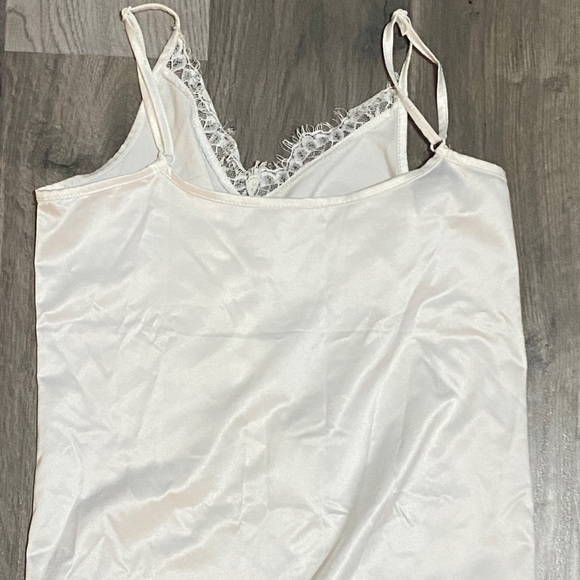 White Silk Lace Trim Camisole Top - Picture 5 of 6